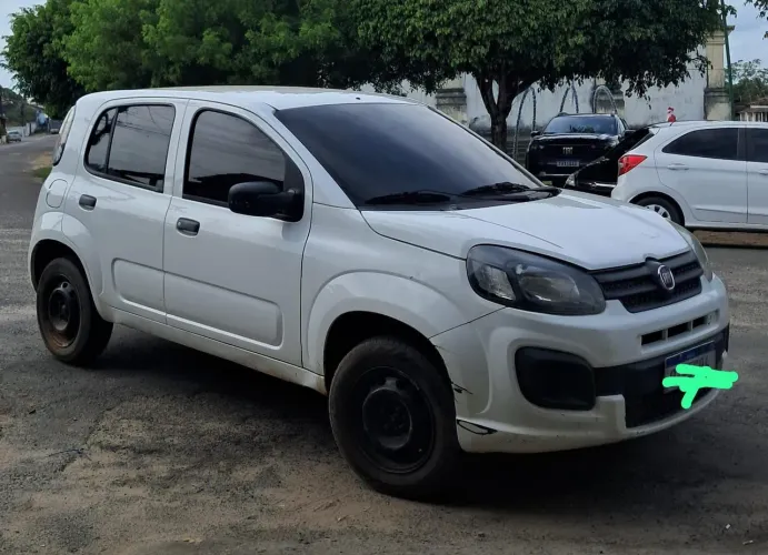 Fiat Uno Attractive 1.0 EVO Fire Flex 8V 5P 2020