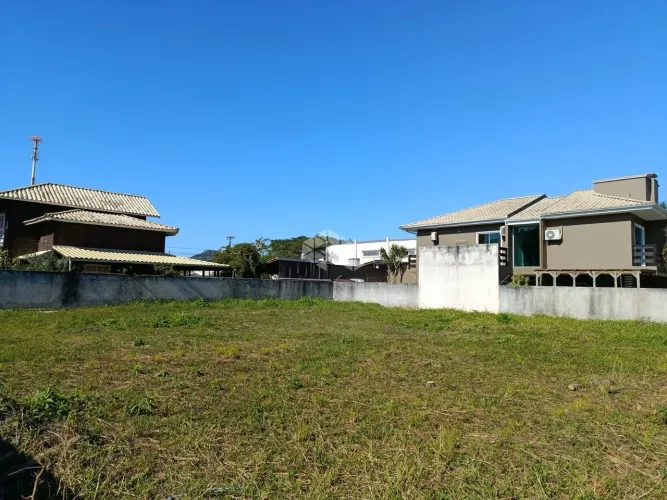 Excelente Terreno em Mariscal - Bombinhas - SC