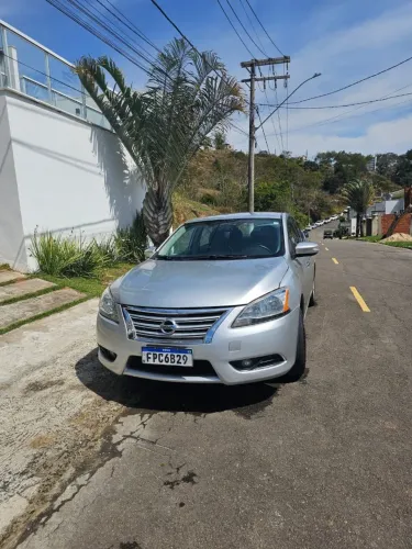 Nissan Sentra SL 2.0/ 2.0 Flex Fuel 16V Aut. 2016
