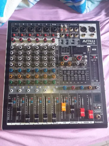 Mesa de Som 6 canais AMW