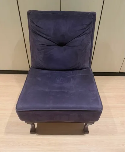 Poltrona Estofada Roxa
