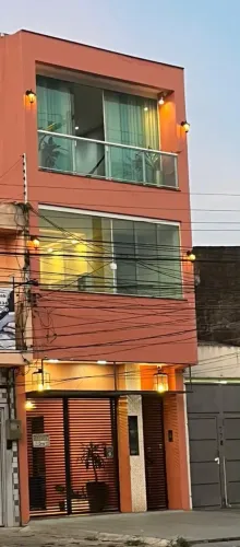VENDO EM PLENA TAVARES BASTOS CASA DE 3 ANDARES 222 m2, COM PONTO COMERCIAL Marambaia - B