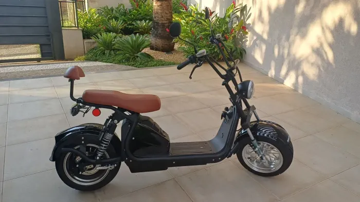 Ciclomotor  de 3000Wths, com 1 mês  de uso, nem emplacada foi