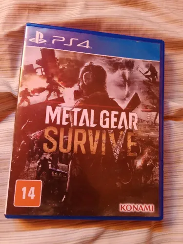 Vendo Metal gear suviver mídia física