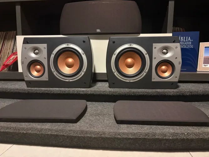 Caixa acústica JBL Série S36