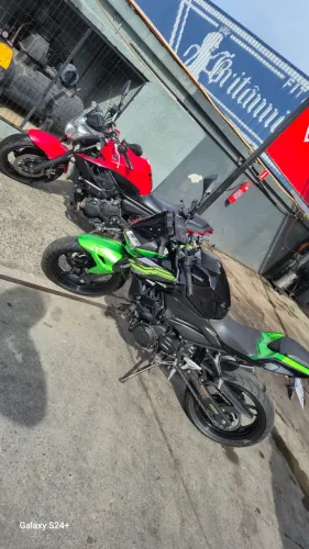 Kawasaki Z400