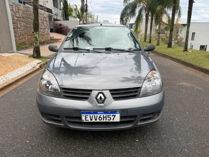 Renault Clio Hi-flex 1.0 16V 3P 2011