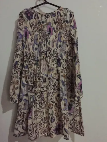 vestido zara, floral, manga longa, tecido leve. em ótimo estado de conservação, tamanho 9