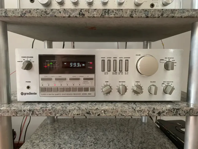 Gradiente Model 1660 Receiver