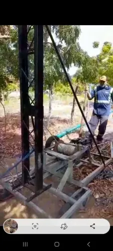 Maquina de perfurar poço