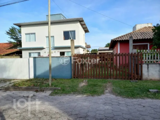 Casa à venda Servidão Aquífero Guarani, São João do Rio Vermelho - Florianópolis
