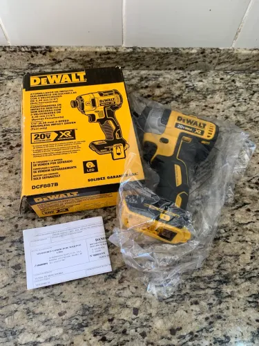 Parafusadeira DeWalt DCF887B