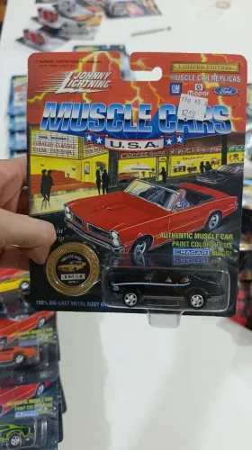 Lote Johnny Lightning Muscle Car 10 UNIDADES