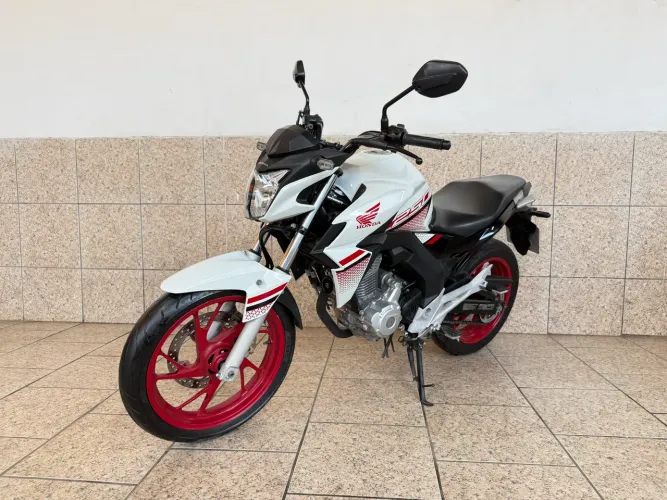 HONDA CB TWISTER 2022 ÚNICO DONO!