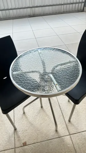 Mesa com cadeiras 