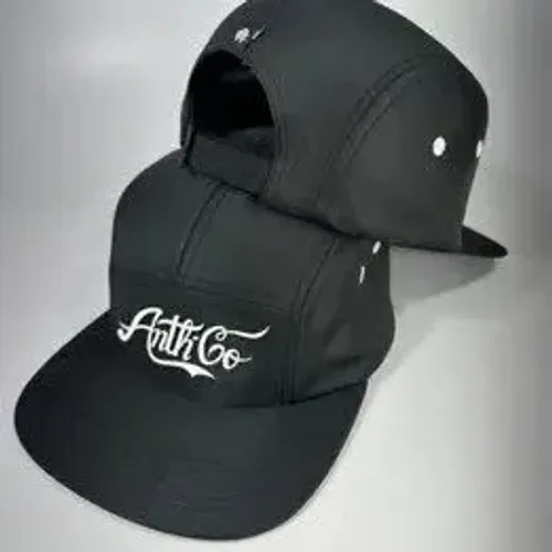 BONÉ FIVE PANEL COKE PRETO