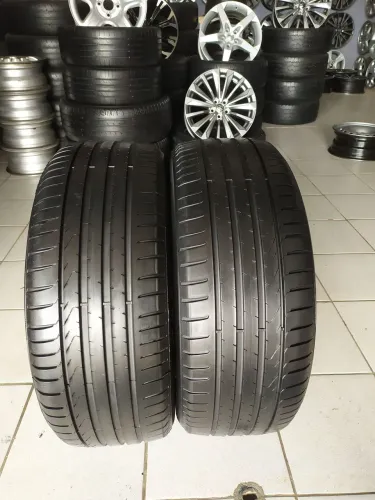 Pá de pneus 215 55 17 Pirelli Scorpion
