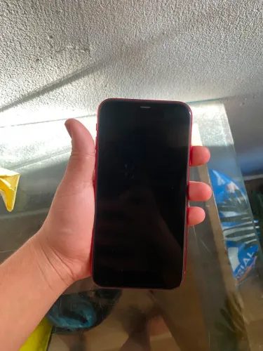 iPhone 11 vermelho 128gb