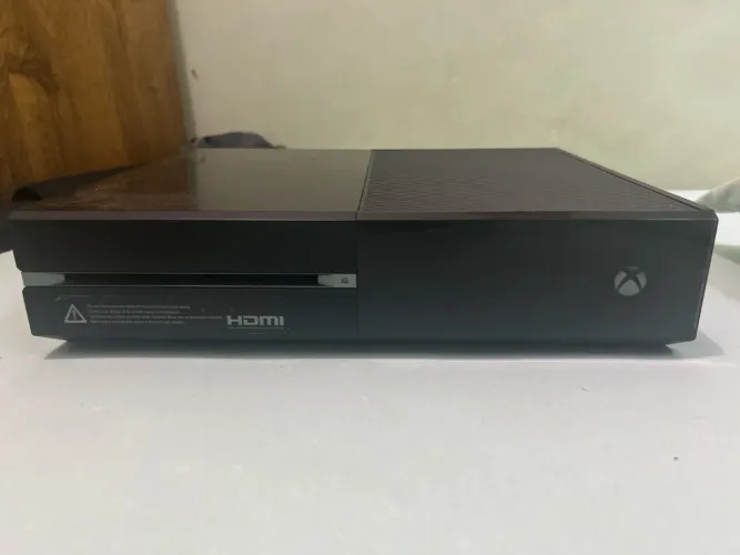 Xbox One fat - R$ 1200,00