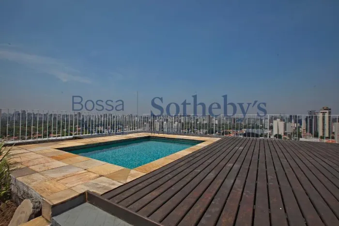 Cobertura duplex com piscina e vista panorâmica para Jardins