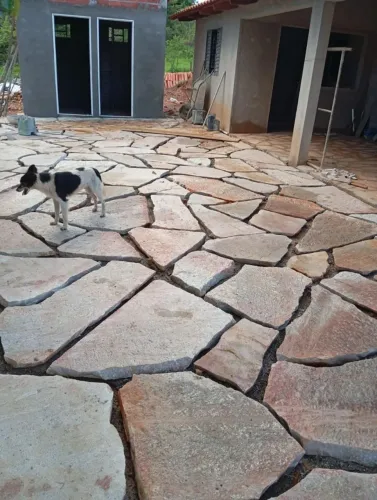 PEDRAS DE PIRENOPOLIS