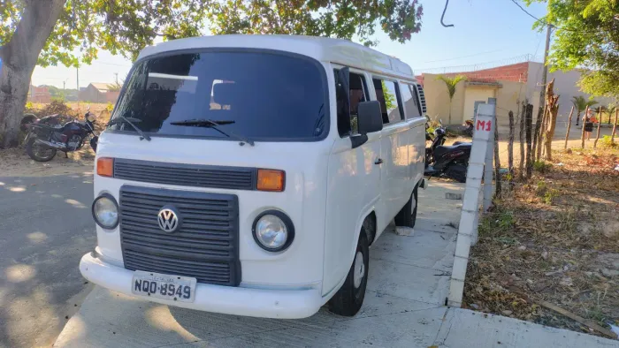 Volkswagen Kombi Standard 1.4 MI Total Flex 8V 2010