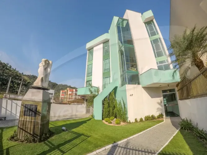 Prédio Comercial à venda no bairro Centro em Blumenau!