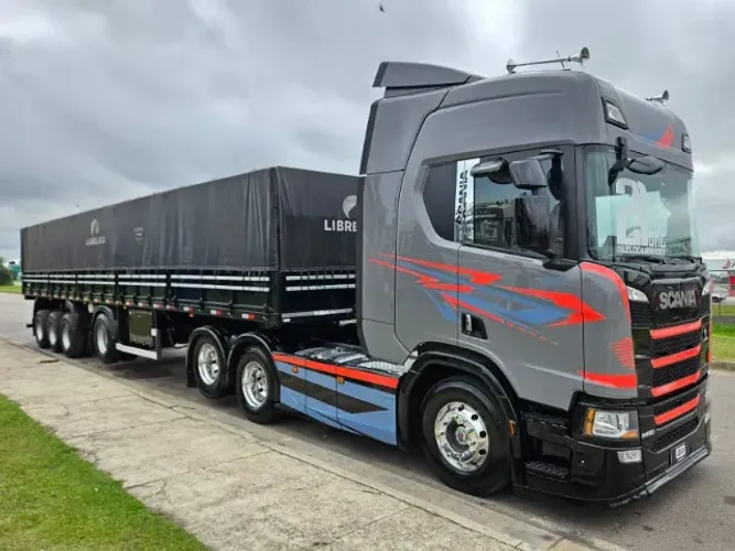 Scania R450 6x2 Ano 2021 Euro 5 Automático geladeira + 4 eixo graneleiro Librelato 2024