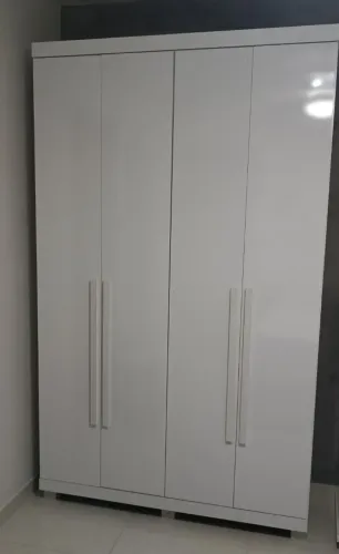 Guarda Roupas de Solteiro