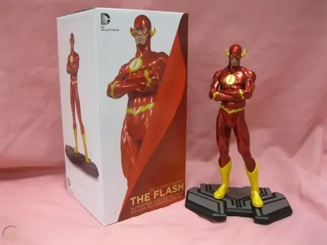 The Flash - 1/6 - Statue Justice League - Dc Collectibles