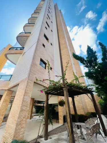 Duplex para aluguel possui 65 metros quadrados com 1 quarto em Nazaré - Belém - PA