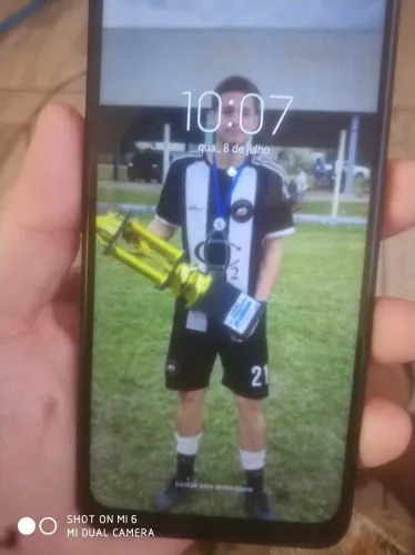 Vendo celular Samsung a10 s mais pra redes sociais ou para criança ver o YouTube