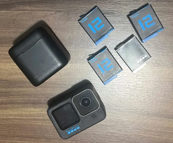 GoPro Hero 12 Black + 3 Baterias Extras + Carregador Triplo Telesin