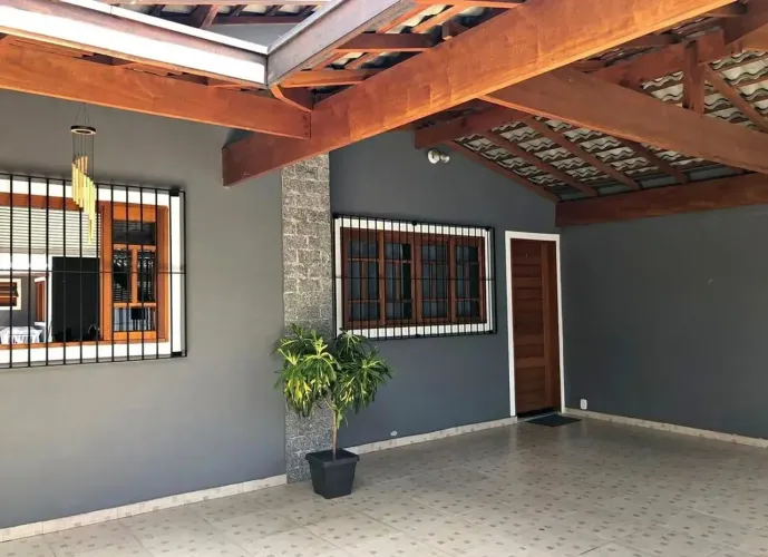 CASA LINDA A VENDA EM MAUA (pq sao vicente)