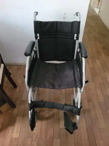 Cadeira de rodas dellamed excelente estado