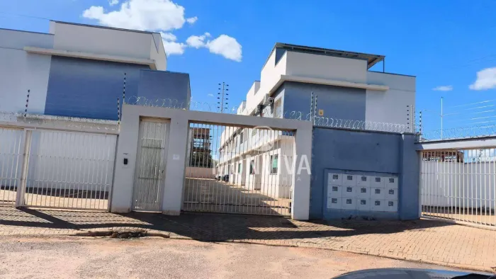 Sobrado com 3 dormitórios à venda, 98 m² por R$ 650.000,00 - Plano Diretor Sul - Palmas/TO