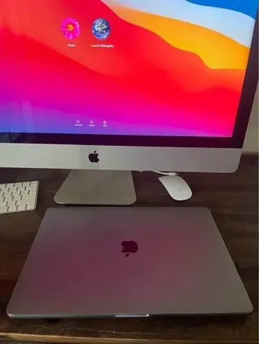 MacBook Pro 2018 i7 16GB RAM 512GB