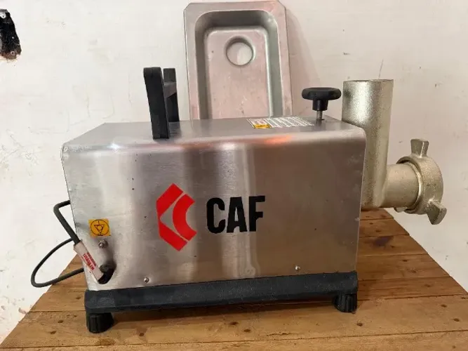 Moedor de Carne Profissional CAF 100kg/h