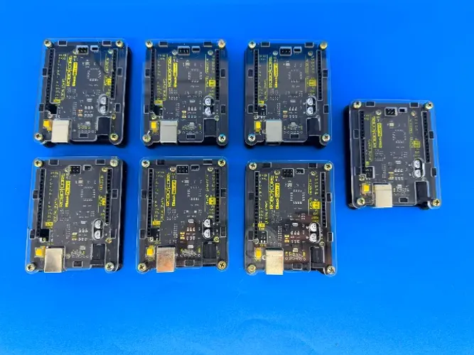 Placa Arduino UNO R3 Blackboard Robocore + Case Proteção e Cabo
