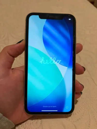 Iphone 11 64 GB Branco em excelente estado de conservação!