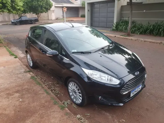 Ford Fiesta Titanium 1.6 16V Flex Mec. 2014