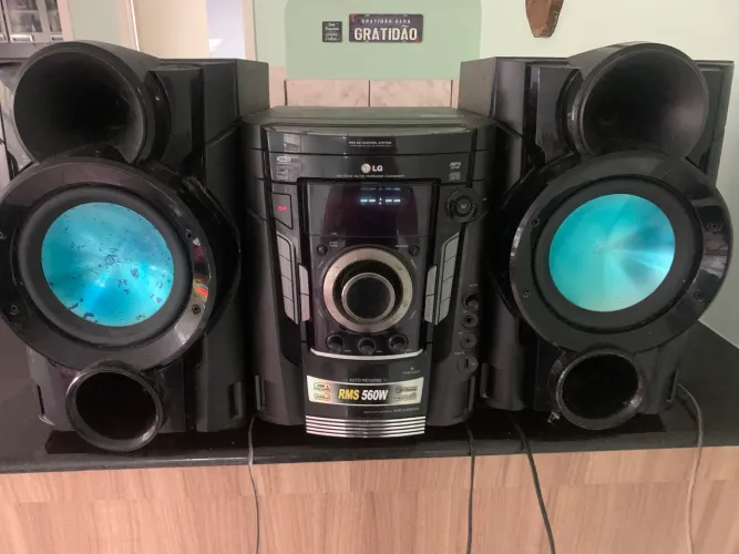 Potente som LG multifunções 