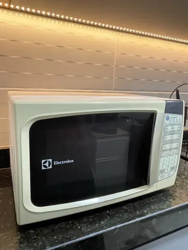 Microondas Electrolux 20L