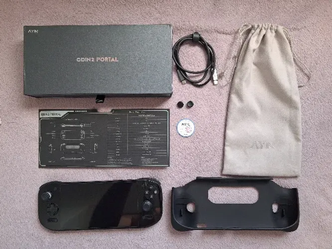 Ayn Odin 2 Portal Pro Preto, 12gb Ram, 512gb Armazenamento, Snapdragon 8 Gen 2, Grip