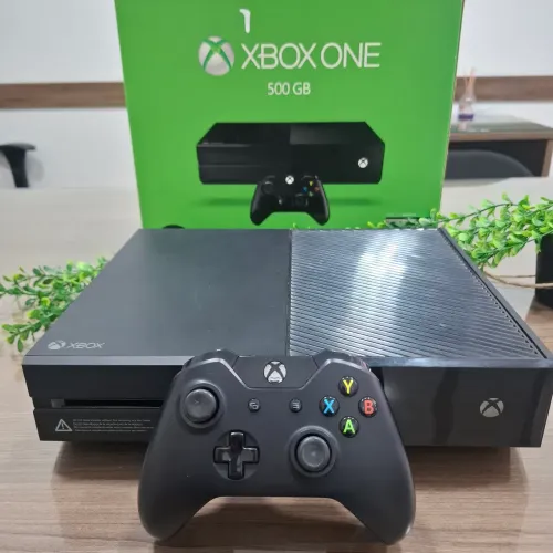 Xbox One 500gb com caixa e 6 jogos