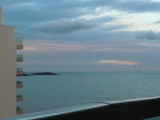 Ótimo Apartamento Com 3 Quartos 2 Suites Varanda Com Vista Para O Mar