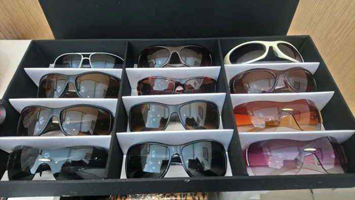 Óculos para sol novos com proteção 400 oportunidade!! 