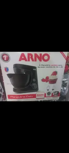 VENDO BATEDEIRA PLANETÁRIA ARNO PRETA 600W ZERADA.