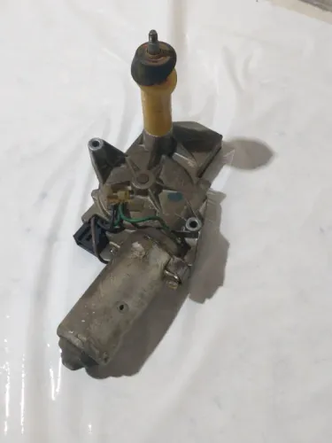 Motor limpador traseiro fiat/uno 95