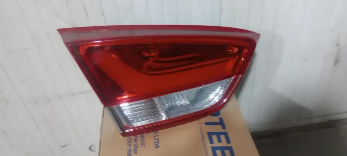 Lanterna esquerda cruze LED sedan nova original 